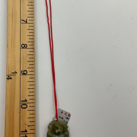 New with tags Chinese Artisan jadeite Jade Carved Dragon Pendant Necklace Green - Picture 4 of 11